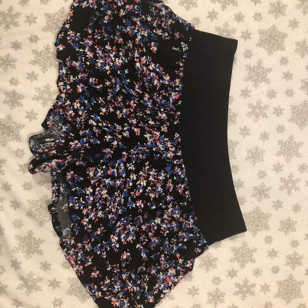Express shorts. - Picture 2 of 5